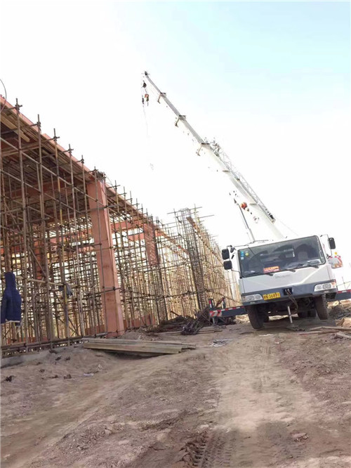 海原县吊车作业的安全注意事项有哪些？