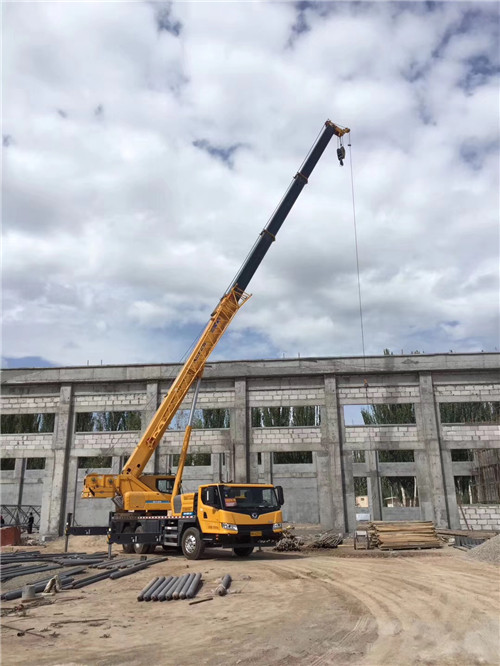 海原县吊装作业前会做设备检查吗？安全保障措施有哪些？